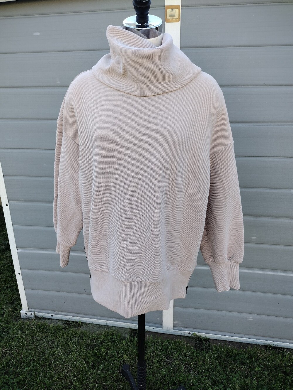 Varley Women's Milton Cowl-Neck Pullover Sweatshirt Sweater Cozy Size Medium